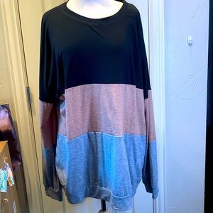 Long sleeve sweatshirt no with pockets